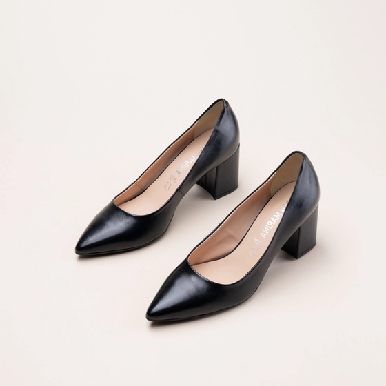 High heels BLACK Woman