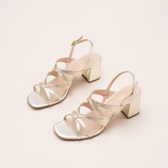 Sandals GOLD Woman