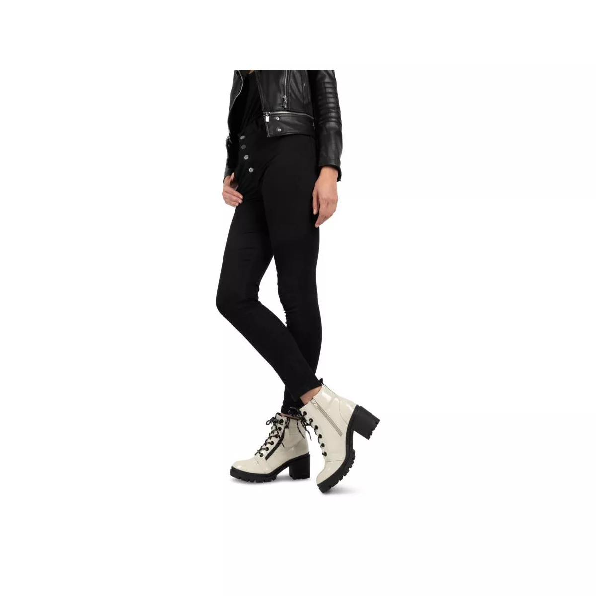 Angela thompson 2025 chaussures