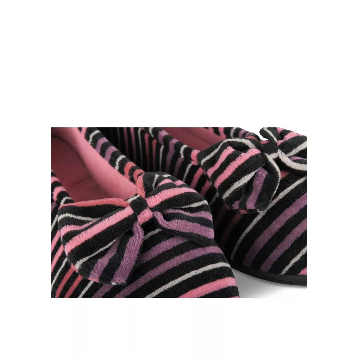 Chaussons MULTICOLOR ISOTONER
