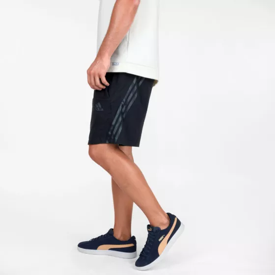 Adidas store smash v2