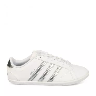 Baskets BLANCHES ADIDAS Coneo QT
