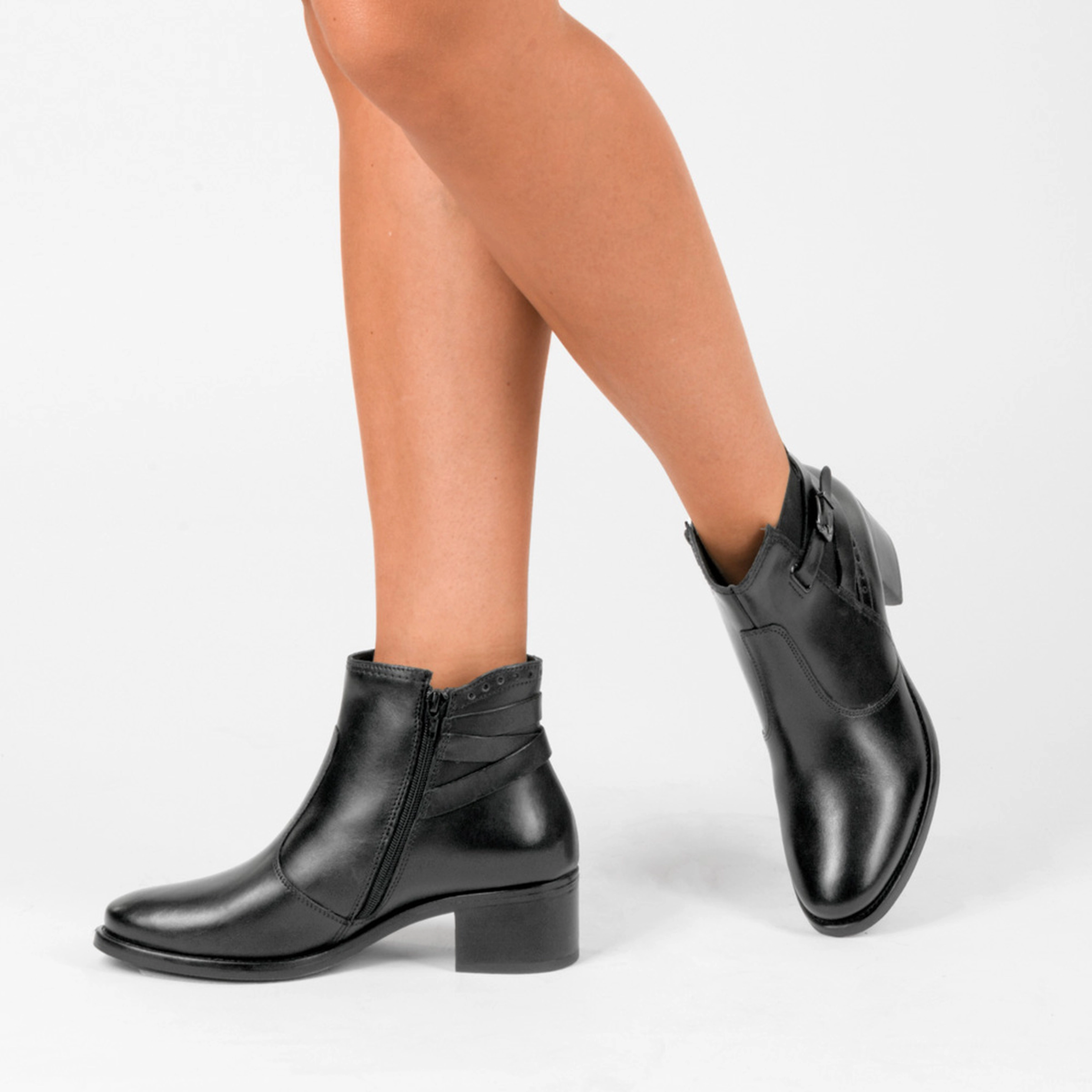 Bottines NOIR Femme CUIR motif Uni Fermeture eclair MEGIS ELEGANT