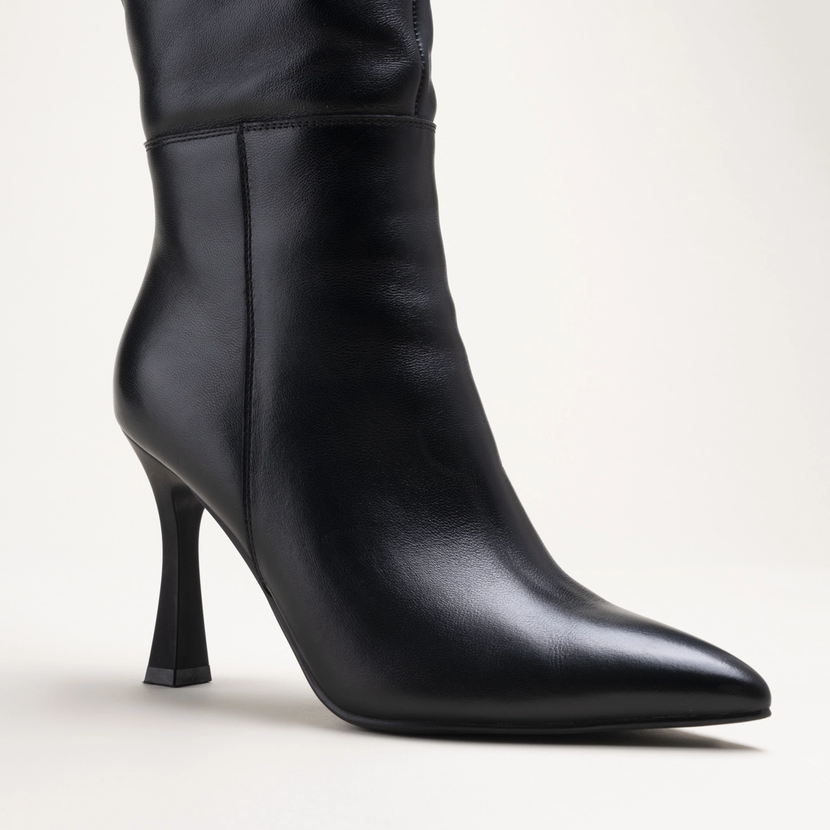 Bottes NOIR Femme CUIR motif Uni Fermeture eclair SAN MARINA