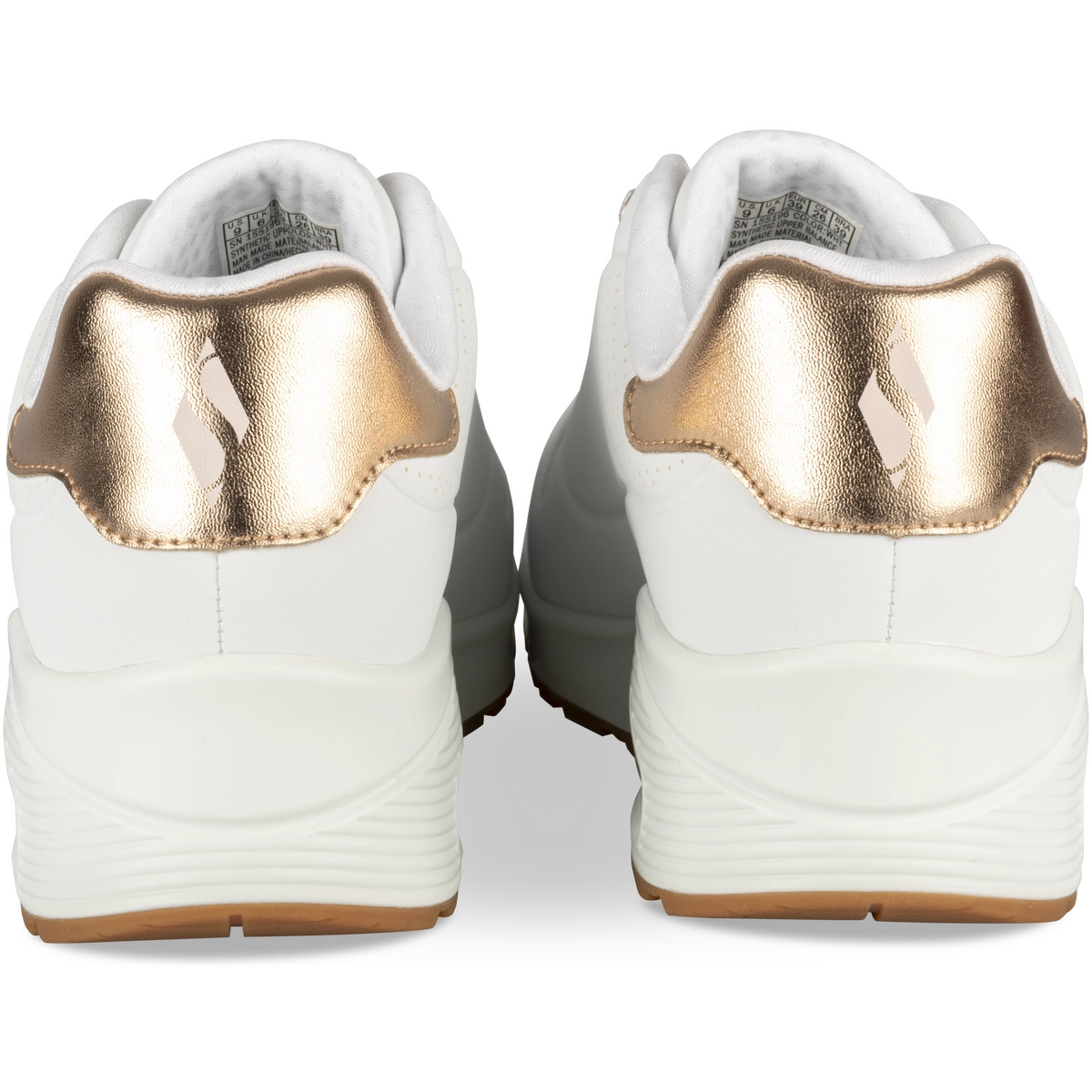Plain white skechers deals