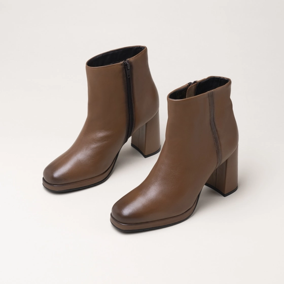 Ankle boots COGNAC Woman