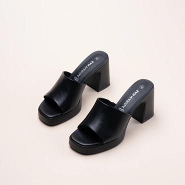Mules BLACK Woman