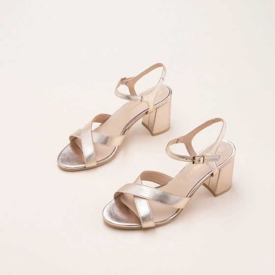 Sandals GOLD Woman