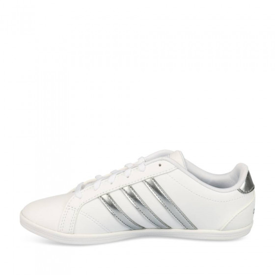 Sneakers WIT ADIDAS Coneo QT